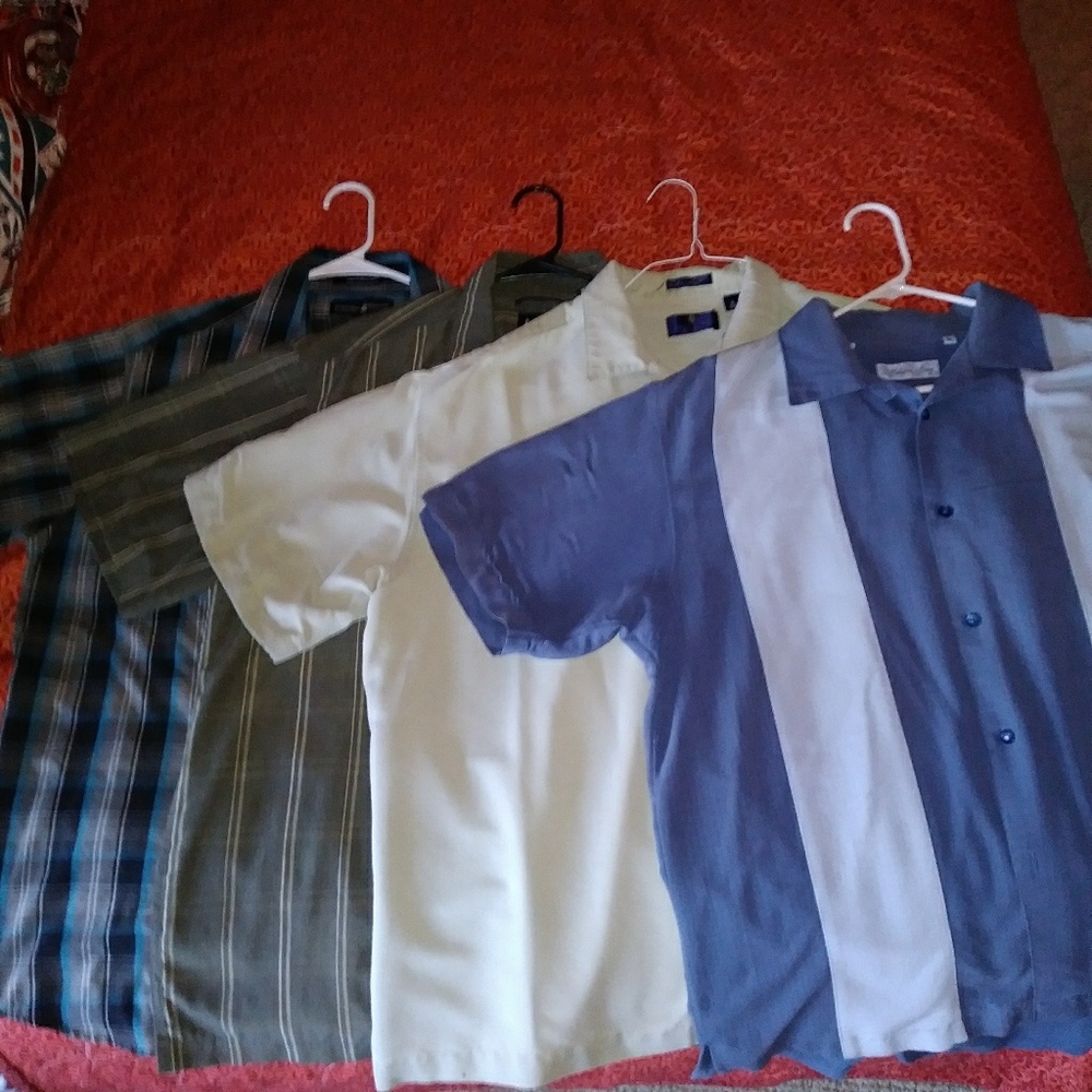 LOT OF (4) BUTTON DOWN SHIRTS